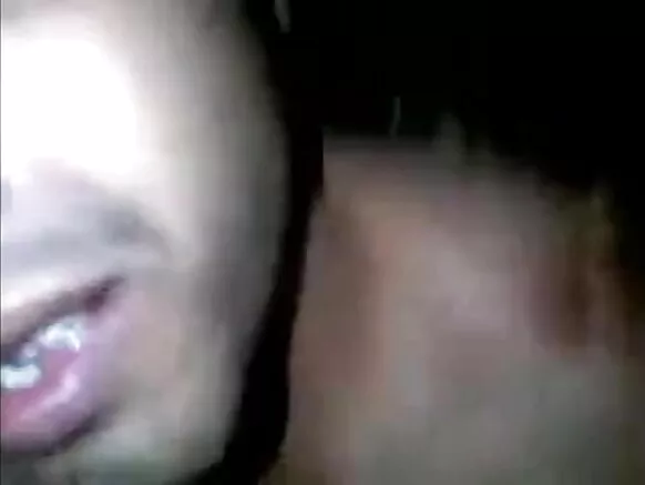 गरम भारतीय चाची अपना मुखिया के बेटा के समझदारी से चोदत बाड़ी