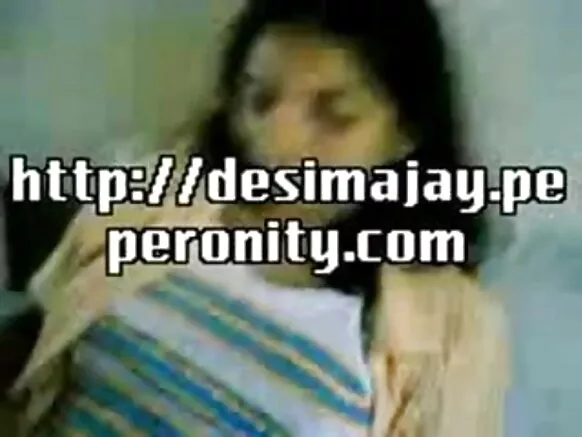 वीडियो जोड़ी सेक्सी फिल्म देखे खातिर सेल्फी