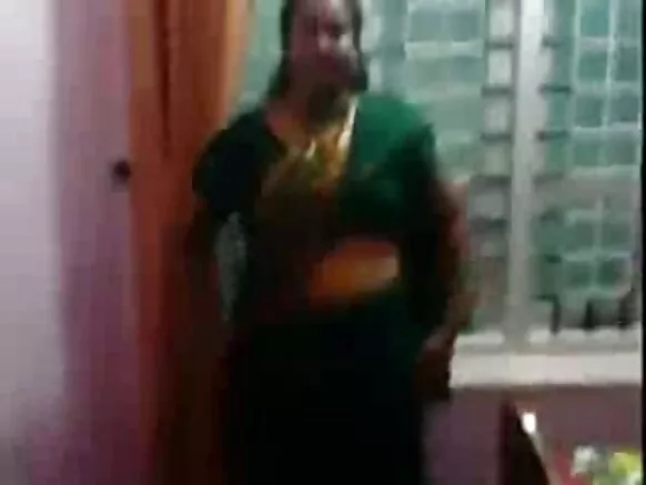 भारत हॉलीवुड सेक्सी वीडियो फिल्म चाची 1324 के बा