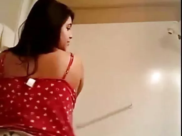 अरब लड़की सेक्सी इमेज वीडियो पर सेल्फी सेल्फी देखावत बिया