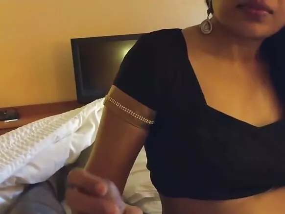 सुंदर भारतीय लड़की चूसने सुंदर मुर्गा करीना कपूर सेक्सी वीडियो फिल्म