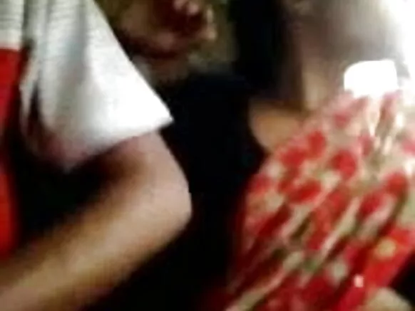 बूपप्रेस माधुरी दीक्षित सेक्सी माईन ऑटो में