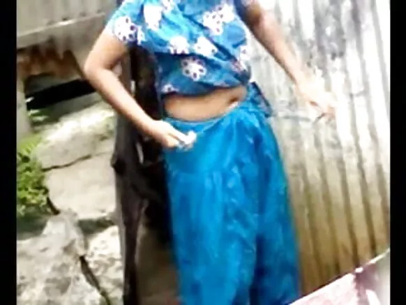 बांग्ला गाँव के लड़कियन के देसी स्नान सेक्सी वीडियो धका फिल्म अंग्रेजी में देसी शहर मुख्यालय (4)