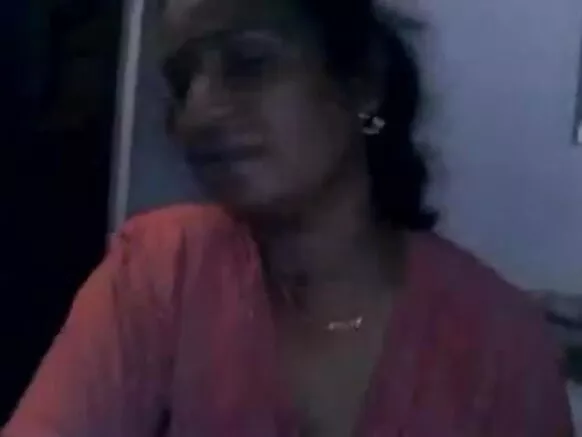 दक्षिण भारत से तमिल चाची के बुद्धिमान मुखमैथुन, नरम हिंदी, सेक्सी एचडी फिल्म, उजागर स्तन, भारतीय क्लिप