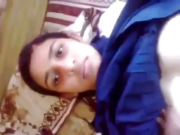 लिंडा अंग्रेजी छवि सेक्सी फुडी नीले रंग के बा