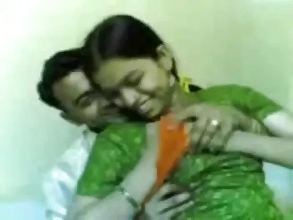 कठिन किशोर स्तन दबाव कठिन सेक्सी हिंदी