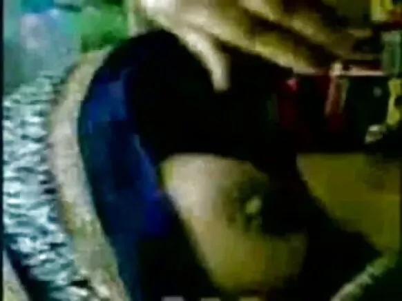 भारतीय चाची मल्लू के विशाल बूब्स से पता चलता कि उनुकर प्रेमी बाजार में कईसे बाड़े XXX Super Huge HD Movie
