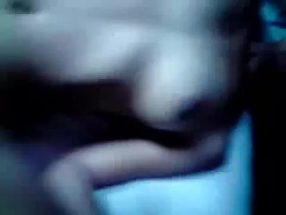 सेक्सी होटल फिल्म में अपने होटल प्रेमी के साथ एक्शन में देसी लड़की