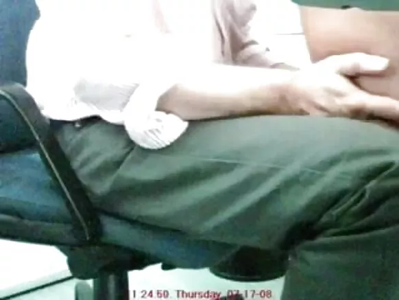 हिंदी ऑफिस लड़की के ऑफिस लड़की सेक्सी मानसी बॉस केबिन 15 में कुर्सी पर गड़बड़