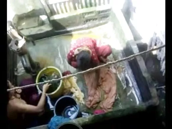 बांग्ला देसी गाँव के लड़कियों भोजपुरी हिंदी बाथरूम सेक्सी फिल्म ढाका शहर मुख्यालय में पांच लड़कियां (5)