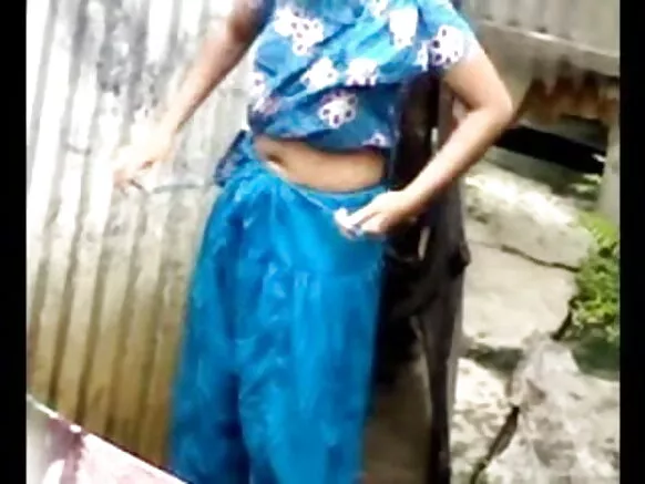 देसी प्रियंका चोपड़ा सेक्सी फिल्म लड़की बाहर नहाती