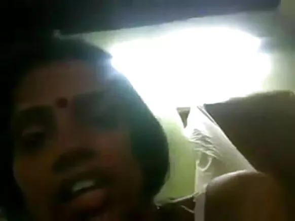 देसी पत्नी पति के दोस्त के भूसा देती मोबाइल blowjob और सेक्सी वीडियो फिल्म