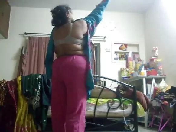 कैमरा से पकड़ल हॉट चाची, कैमरा से छिपल सेक्सी वीडियो फिल्म