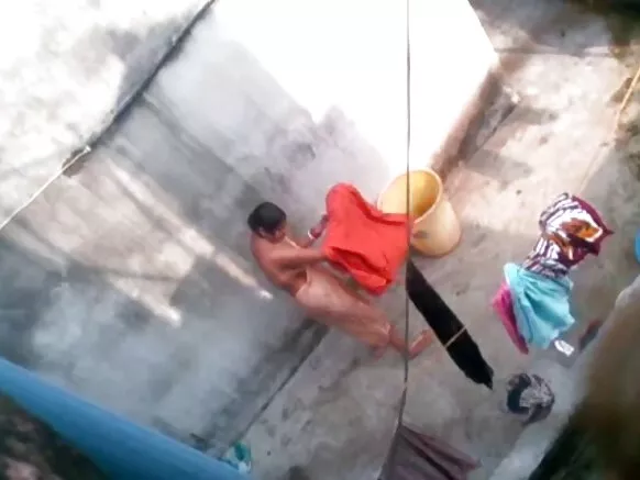 बंगाली हॉट फिल्म सेक्सी मम्मी बंगाली स्नान