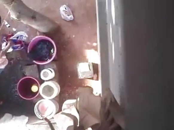 कन्नड़ पड़ोसी सनी लियोन सेक्स वीडियो फिल्म चाची नहाते हुए