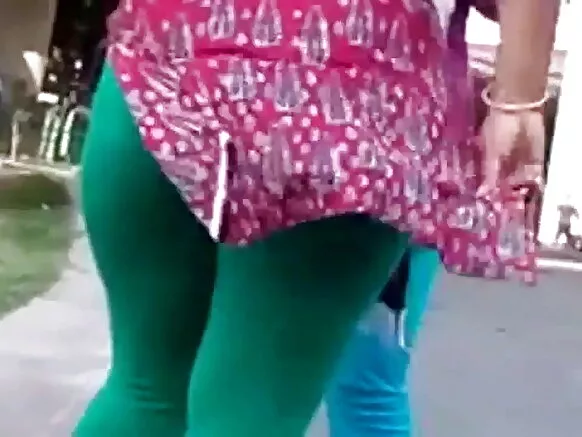 रेशमा थंडर के हमार साथी See More, जांघ आ गधा सेक्सी अंग्रेजी फिल्म