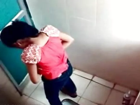 बांग्ला देसी सेक्सी सेक्सी इमेज देसी ढाका लड़कियन डेल अल्बर्ग बाथरूम मुख्यालय में एगो छिपल कैमरा लगा दिहले