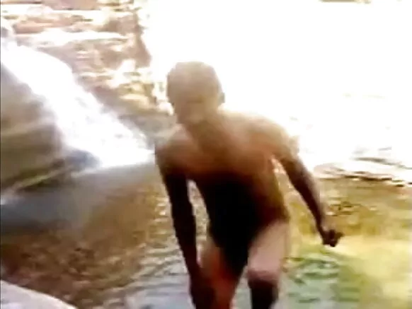 शर्मीली चाची एगो जोड़ी खातिर सेक्सी पंजाबी फिल्म भेजले रहली जबकि एगो अवुरी दोस्त सेशन रिकॉर्ड कईले