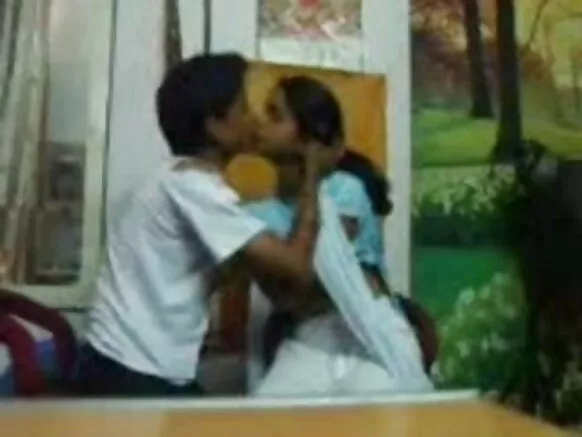 bf xxx लड़की पकड़ लिहलस लड़कियन के मुर्गा चूसत आ स्तन चूसत सेक्सी फिल्म एचडी