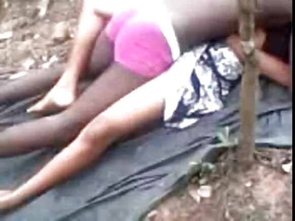 हॉट भारतीय भारतीय भारतीय हॉट चिका अपना प्रेमी के साथ बाहर एक सेक्सी फिल्म बकवास बा द्वितीय