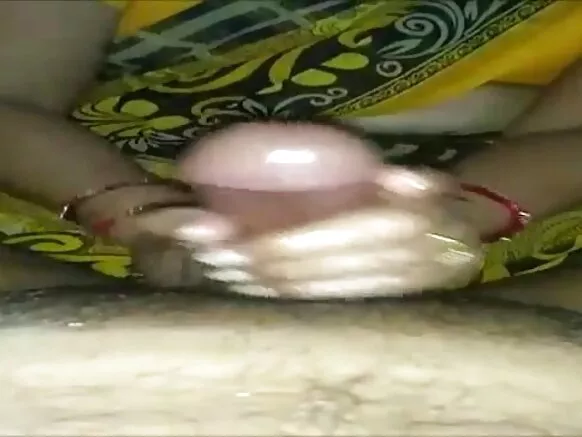 देसी भाभी देते तेल सेक्सी तीसरा