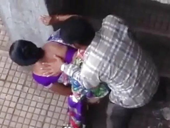 बाहर निकलल बा