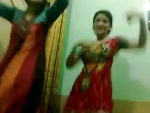 हॉट नंगी चाची पाकिस्तानी डांसिंग सेक्सी फिल्म बीएफ हिंदी के मजा लेता
