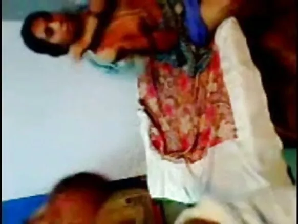 देसी पत्नी पति पत्नी और दोस्त पति दोस्त द्वारा गड़बड़ सेक्सी फिल्म वीडियो जवना में शामिल बा