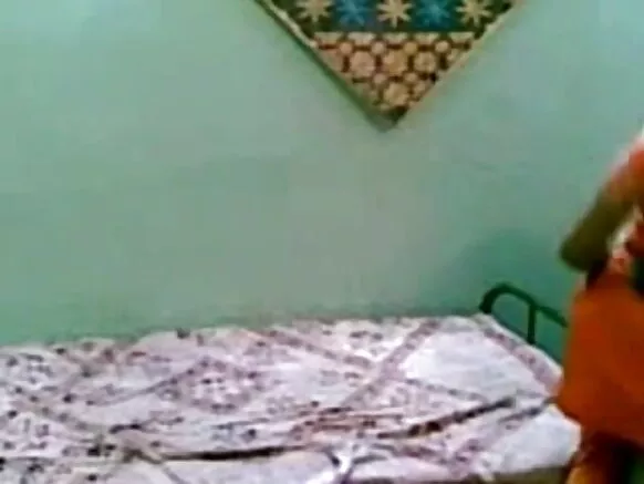 स्मार्ट भोजपुरी फिल्म भारतीय सेक्स वीडियो अपने प्रेमी के साथ सेक्स करते हुए